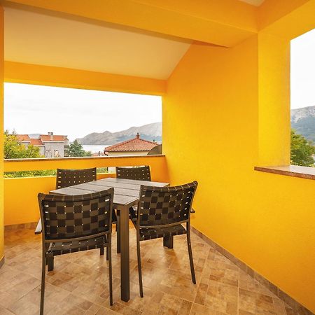 Apartments Dujmovic With Terrace Baska  Luaran gambar