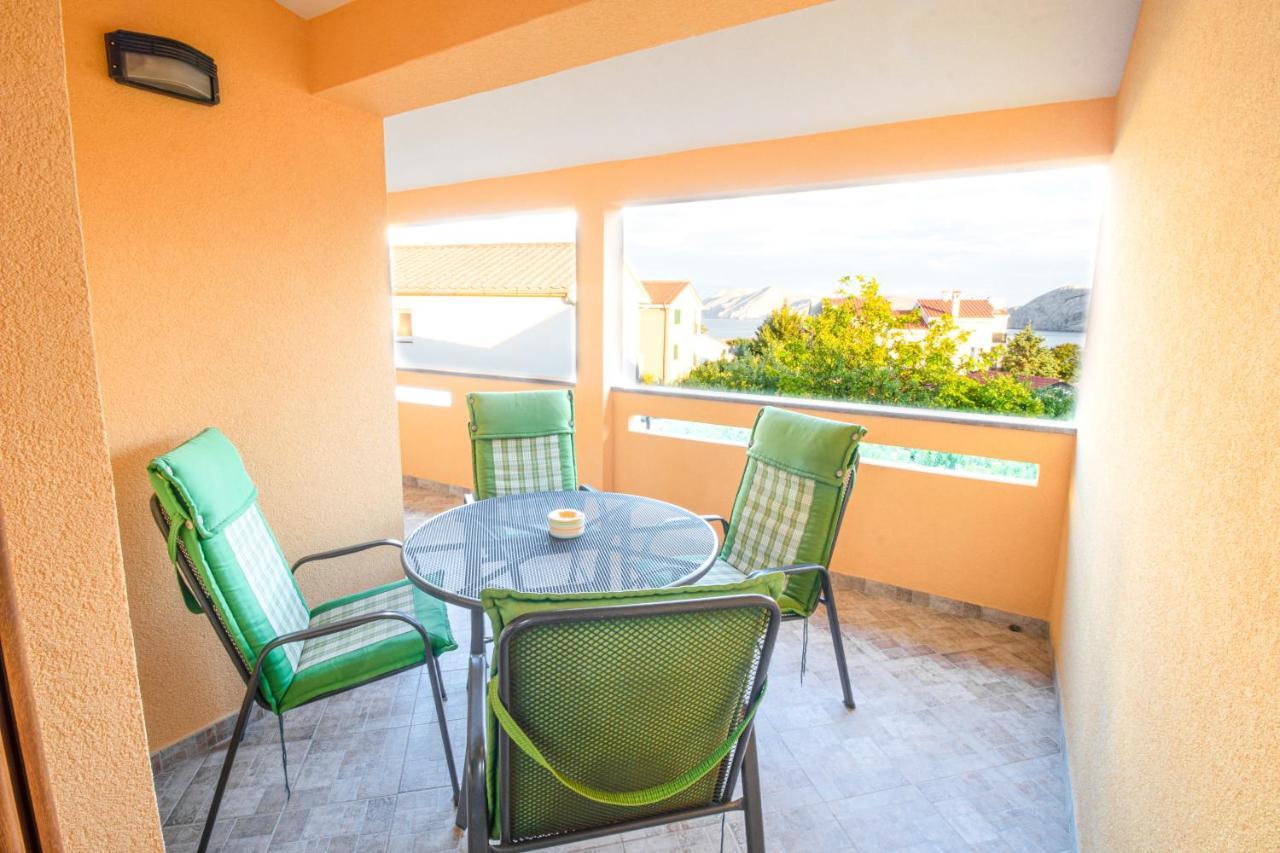 Apartments Dujmovic With Terrace Baska  Luaran gambar