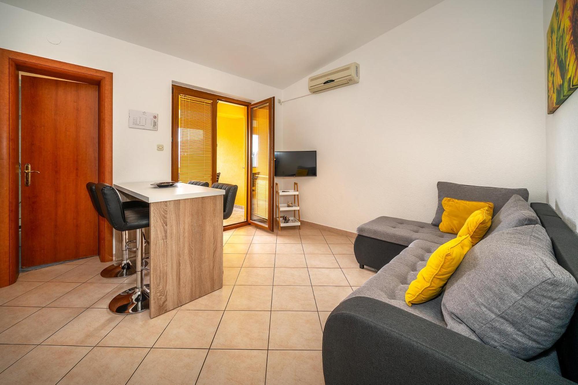 Apartments Dujmovic With Terrace Baska  Luaran gambar