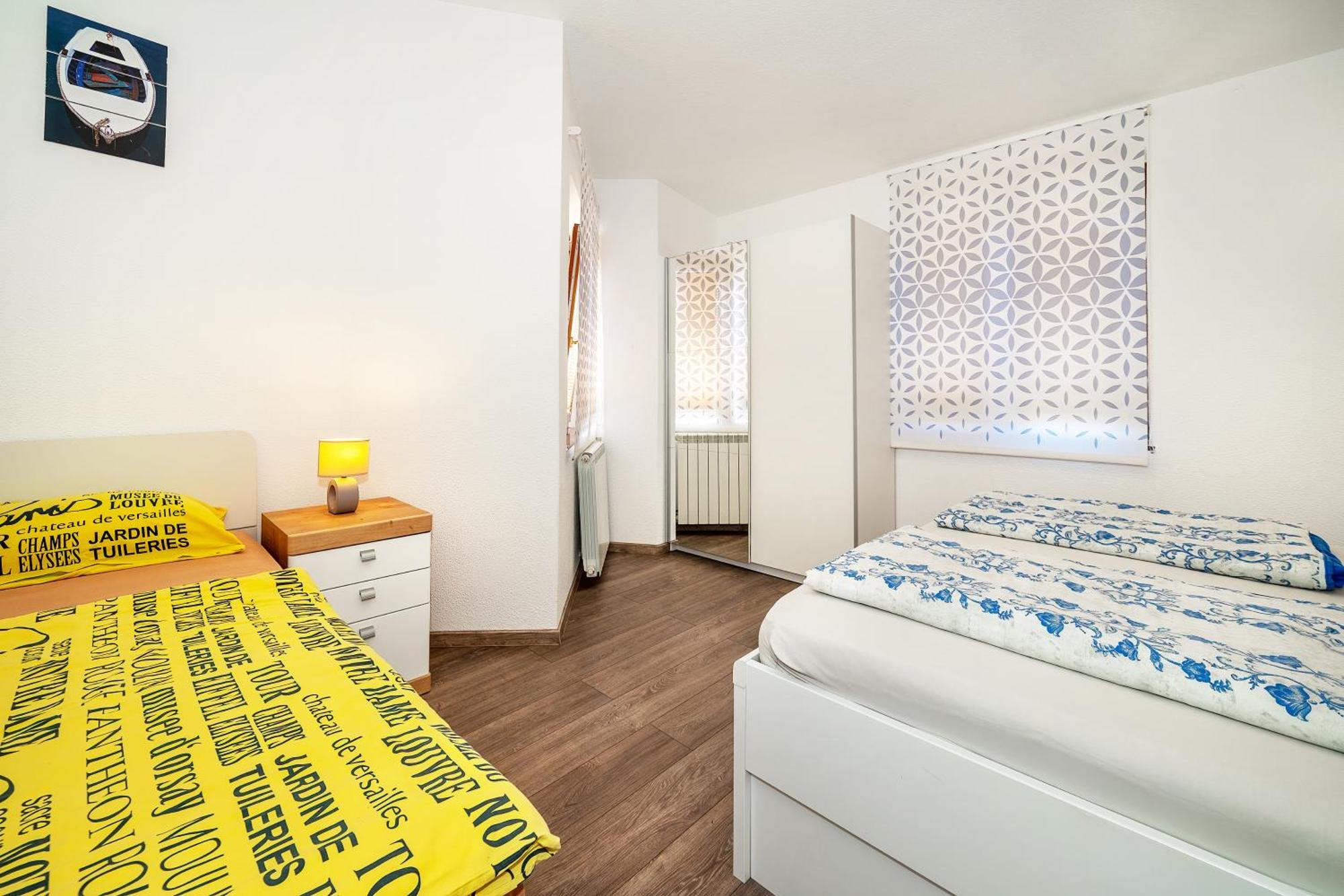 Apartments Dujmovic With Terrace Baska  Luaran gambar